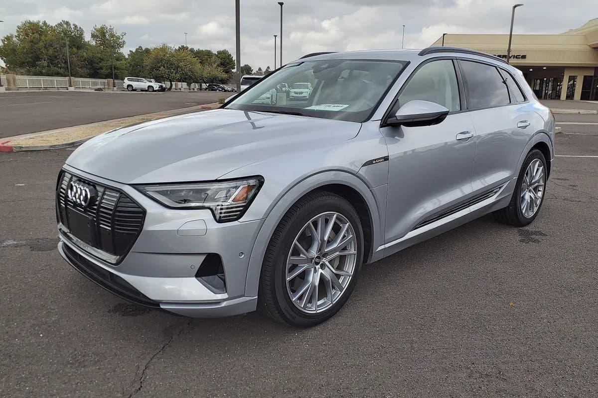 Audi e-tron