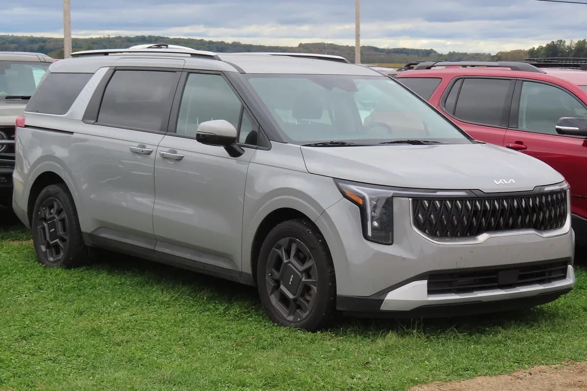 Kia Carnival
