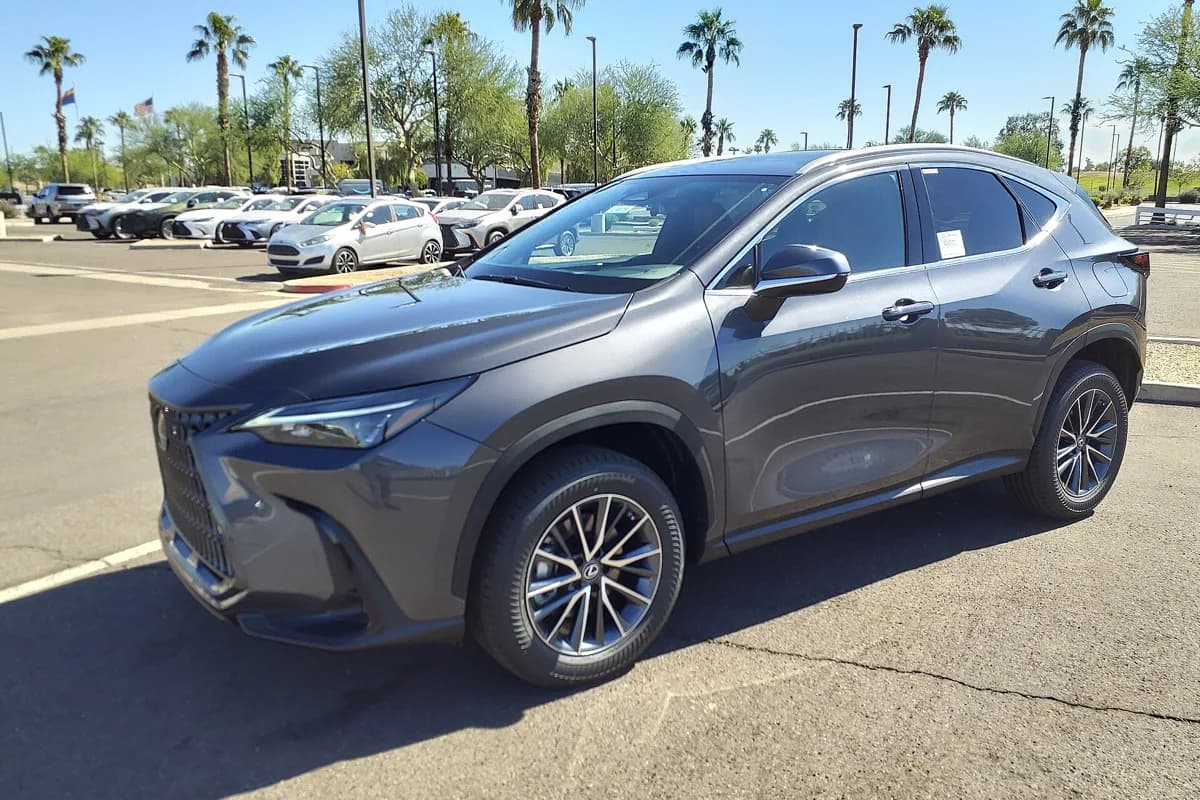 Lexus NX