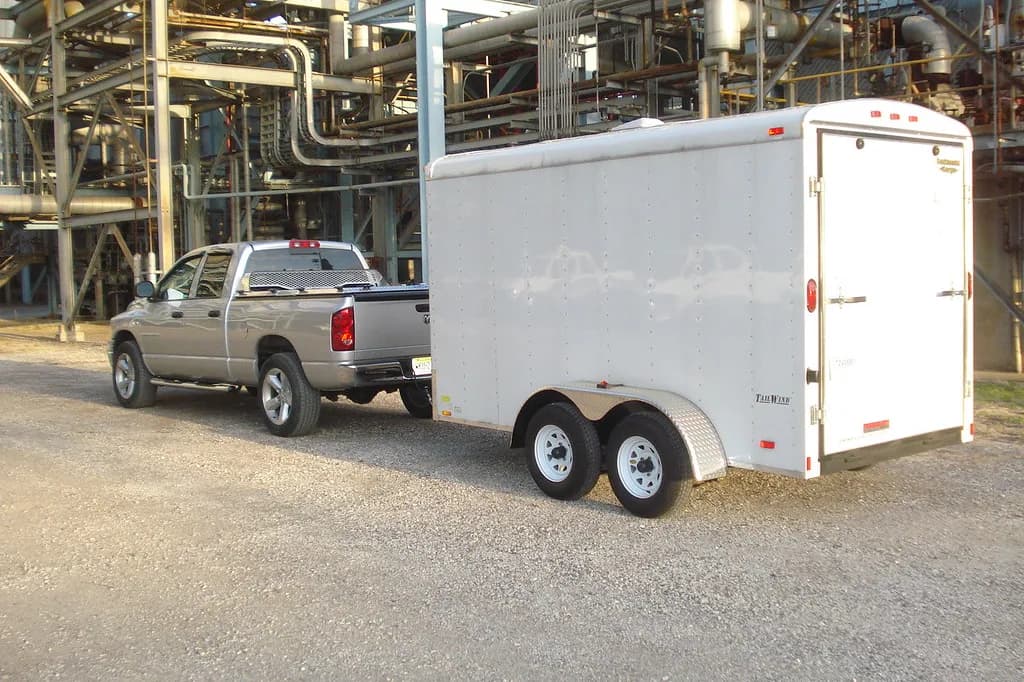 Carry-On Trailer 5' x 8' CG3K Series 5X8CG (enclosed cargo, single rear door)